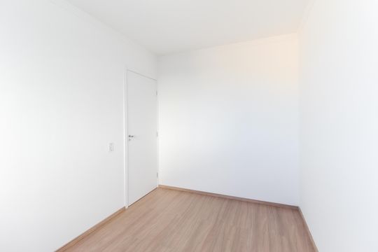 Quarto 1 de apartamento para alugar com 2 quartos, 41m² em Jardins Recanto das Rosas, São Paulo