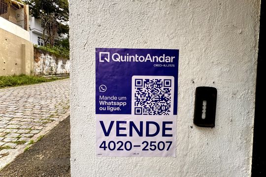 Casa para alugar com 4 quartos, 436m² em Laranjeiras, Rio de Janeiro