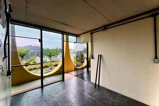Casa para alugar com 4 quartos, 436m² em Laranjeiras, Rio de Janeiro