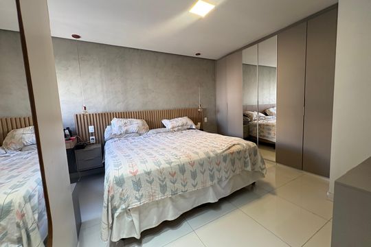 Apartamento à venda com 3 quartos, 98m² em Setor Bueno, Goiânia