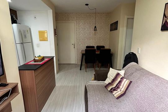 Sala de apartamento à venda com 2 quartos, 47m² em Cavalhada, Porto Alegre