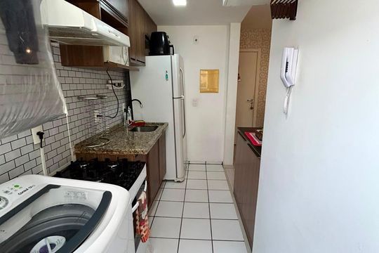 Área de serviço de apartamento à venda com 2 quartos, 47m² em Cavalhada, Porto Alegre