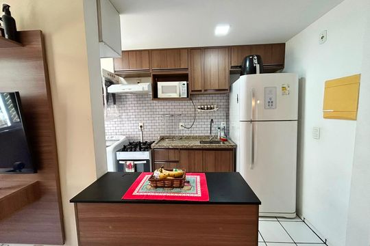 Cozinha de apartamento à venda com 2 quartos, 47m² em Cavalhada, Porto Alegre