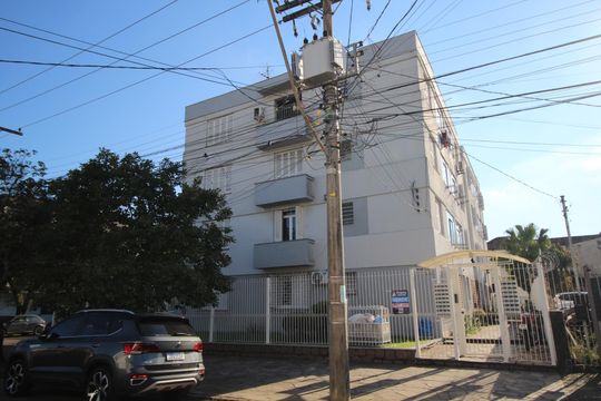 Fachada de apartamento à venda com 3 quartos, 78m² em São Geraldo, Porto Alegre