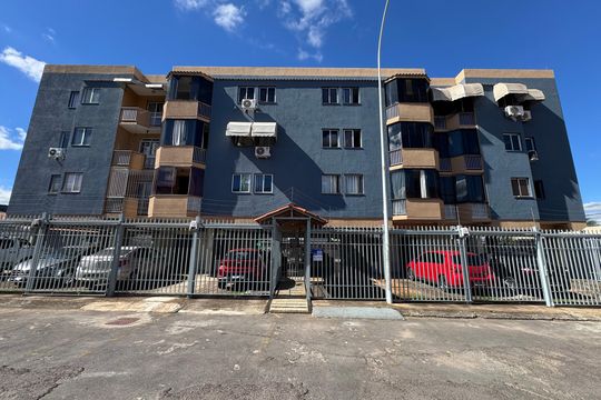 Fachada longe de apartamento à venda com 1 quarto, 44m² em Guará I, Brasília