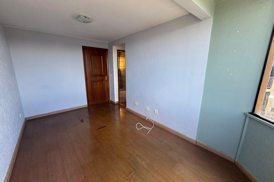 Sala de apartamento à venda com 1 quarto, 44m² em Guará I, Brasília