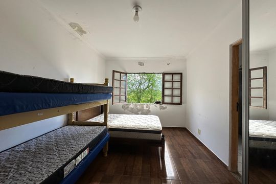 Suíte 1 de casa à venda com 6 quartos, 488m² em Refugio Bandeirantes, Barueri