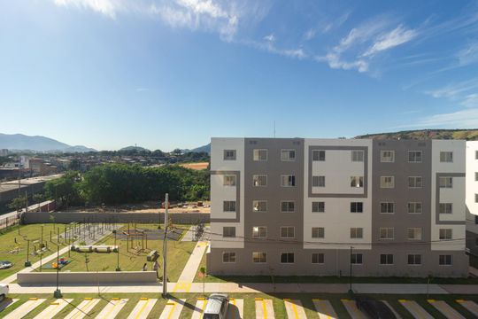 Vista da Sala de apartamento para alugar com 2 quartos, 46m² em Inhoaíba, Rio de Janeiro