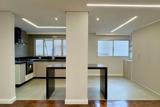 Cozinha de apartamento para alugar com 3 quartos, 110m² em Jardim Paulista, São Paulo