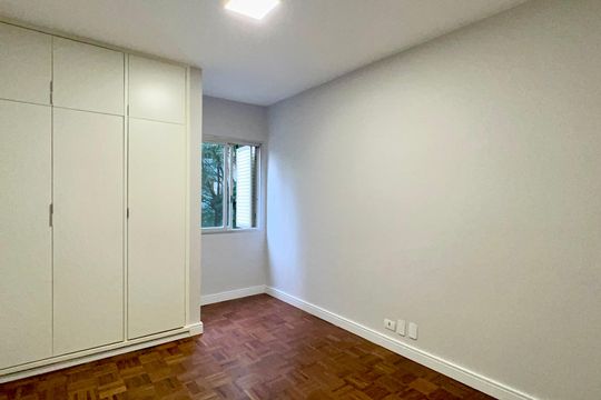 Suite de apartamento para alugar com 3 quartos, 110m² em Jardim Paulista, São Paulo
