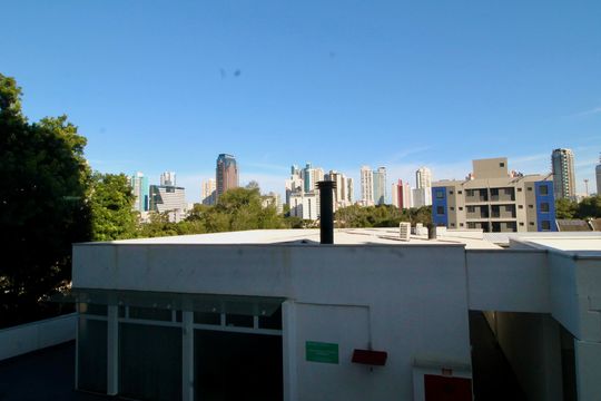 Vista de apartamento à venda com 2 quartos, 55m² em Mossunguê, Curitiba