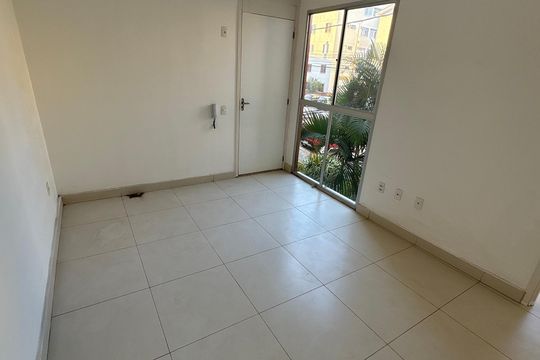 Sala de apartamento à venda com 2 quartos, 45m² em Tomás Coelho, Rio de Janeiro