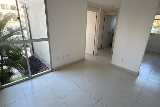 Sala de apartamento à venda com 2 quartos, 45m² em Tomás Coelho, Rio de Janeiro