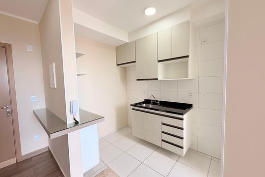 Cozinha de apartamento à venda com 2 quartos, 54m² em Jardim do Lago, Jundiaí