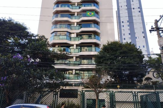 Fachada de apartamento para alugar com 3 quartos, 115m² em Santana, São Paulo