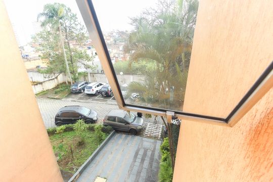 Vista Sala de apartamento para alugar com 2 quartos, 50m² em Jardim Mirai, Itaquaquecetuba