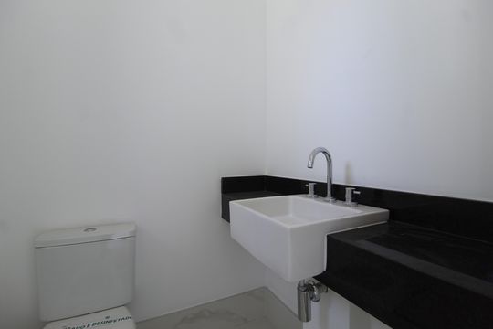 Banheiro da Suíte 1 de apartamento à venda com 3 quartos, 176m² em Vila Olímpia, São Paulo