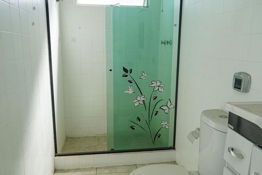 Banheiro de apartamento à venda com 2 quartos, 63m² em Campo Grande, Rio de Janeiro