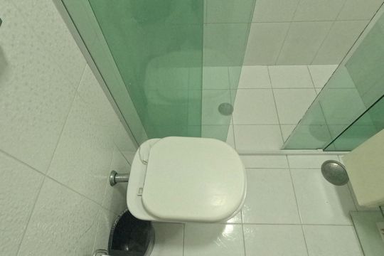 Banheiro de apartamento para alugar com 2 quartos, 80m² em Embaré, Santos