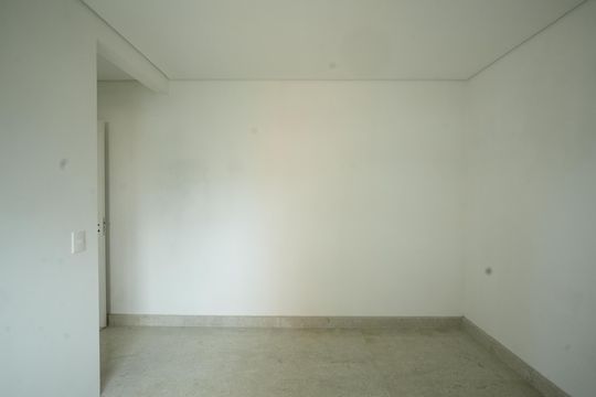 Quarto de apartamento à venda com 1 quarto, 56m² em Jardim, Santo André