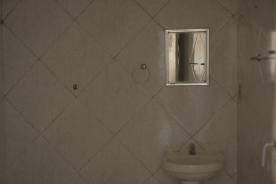 Banheiro de apartamento para alugar com 2 quartos, 65m² em Santos Anjos, Juiz de Fora