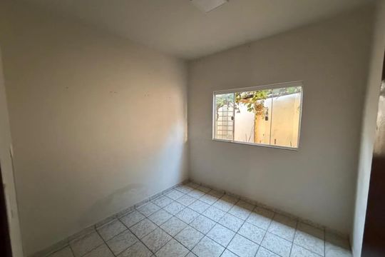 Quarto 3 de casa para alugar com 3 quartos, 115m² em Santa Mônica, Uberlândia