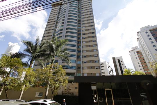 Fachada de apartamento para alugar com 4 quartos, 183m² em Belvedere, Belo Horizonte