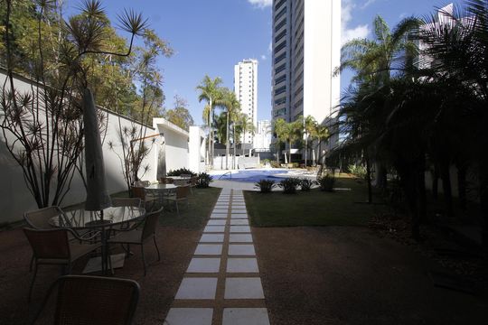 Área comum de apartamento para alugar com 4 quartos, 183m² em Belvedere, Belo Horizonte
