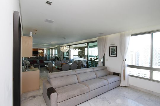Sala de apartamento para alugar com 4 quartos, 183m² em Belvedere, Belo Horizonte