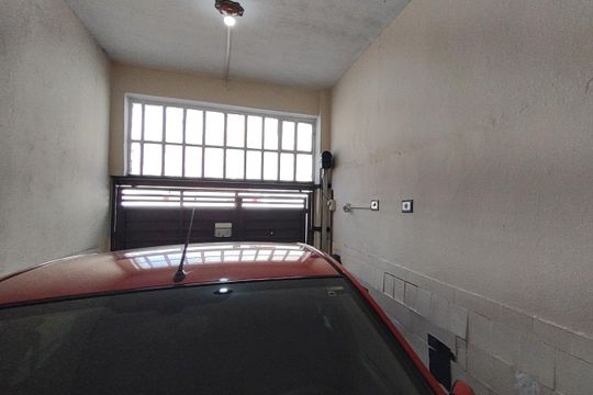 Garagem de casa à venda com 2 quartos, 104m² em Osvaldo Cruz, São Caetano do Sul