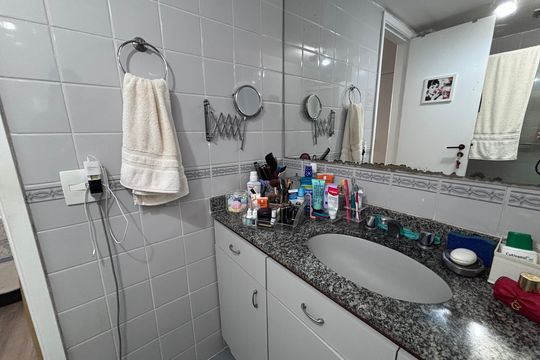 Banheiro do Quarto 1 de apartamento para alugar com 2 quartos, 66m² em Recreio dos Bandeirantes, Rio de Janeiro