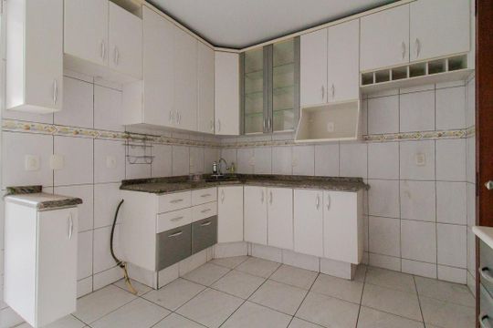 Cozinha de apartamento para alugar com 3 quartos, 120m² em Rp4 (regiões de Planejamento), Mauá