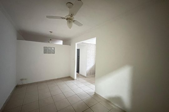 Sala de apartamento para alugar com 2 quartos, 55m² em Itararé, São Vicente