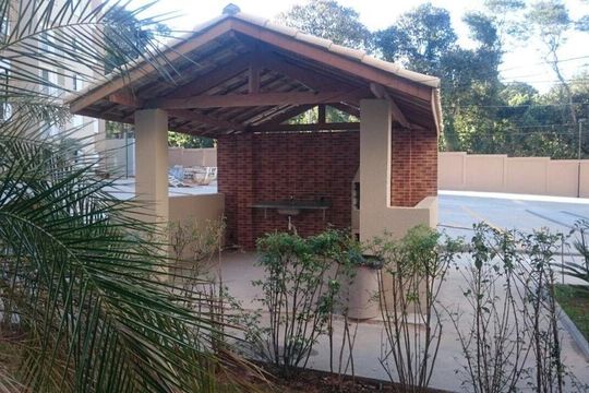 Área externa de apartamento para alugar com 3 quartos, 55m² em Jardim Isis, Cotia