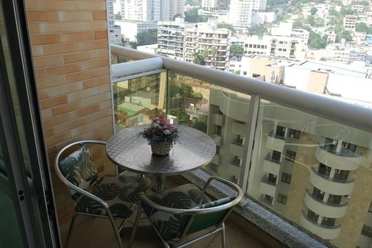 Varanda de kitnet/studio para alugar com 1 quarto, 40m² em Centro, Nova Iguaçu