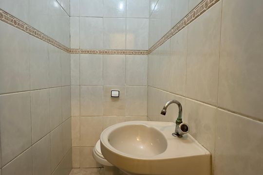 Banheiro de casa de condomínio à venda com 3 quartos, 94m² em Tingui, Curitiba