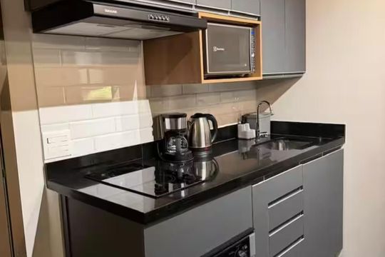 Cozinha de kitnet/studio para alugar com 1 quarto, 33m² em Santana, São Paulo