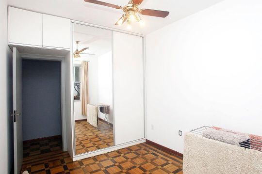Quarto de apartamento para alugar com 1 quarto, 49m² em Menino Deus, Porto Alegre