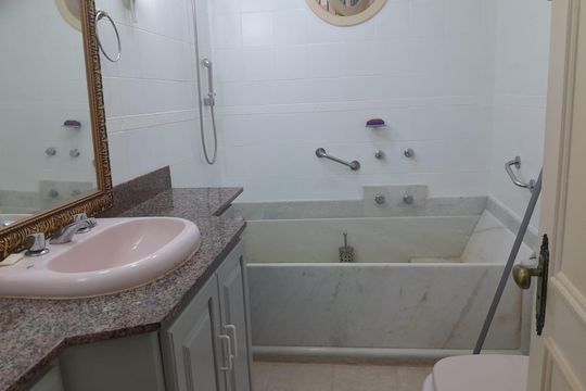 Banheiro de apartamento para alugar com 3 quartos, 129m² em Copacabana, Rio de Janeiro