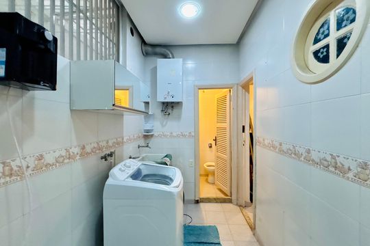 Área de serviço de apartamento para alugar com 3 quartos, 129m² em Copacabana, Rio de Janeiro