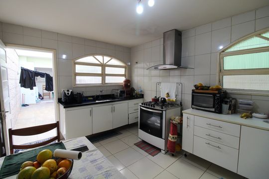 Cozinha de casa à venda com 4 quartos, 119m² em Jardim Bonfiglioli, São Paulo