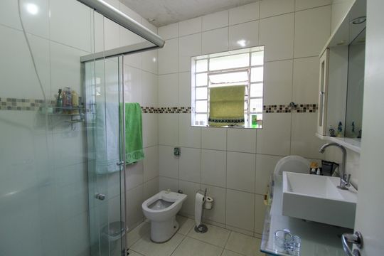 Banheiros social de casa à venda com 4 quartos, 119m² em Jardim Bonfiglioli, São Paulo
