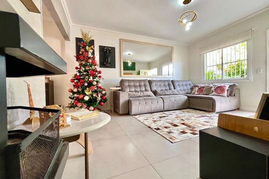 Sala de casa à venda com 3 quartos, 110m² em São José, Canoas