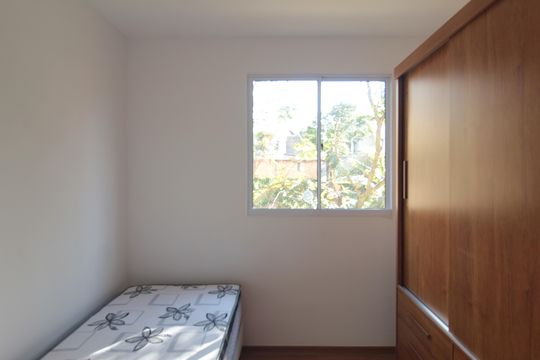 Quarto 2 de apartamento para alugar com 2 quartos, 50m² em Juliana, Belo Horizonte