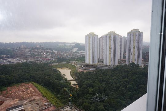 Vista do Quarto 2 de apartamento para alugar com 3 quartos, 128m² em Jardim Sao Luiz, Embu das Artes