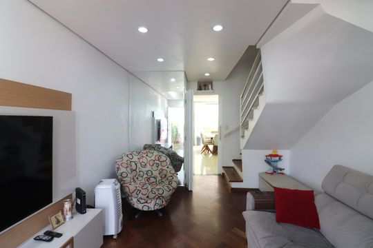 Sala de casa de condomínio para alugar com 3 quartos, 120m² em Demarchi, São Bernardo do Campo