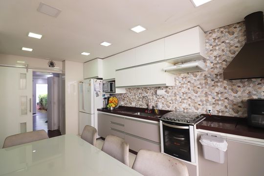 Cozinha  de casa de condomínio à venda com 3 quartos, 120m² em Demarchi, São Bernardo do Campo