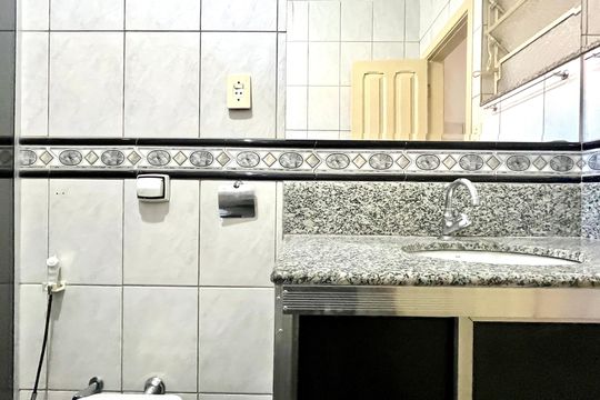 Casa para alugar com 4 quartos, 400m² em Aparecida, Belo Horizonte