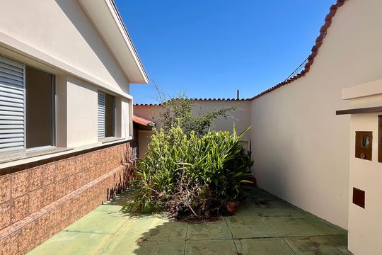 Casa para alugar com 4 quartos, 400m² em Aparecida, Belo Horizonte