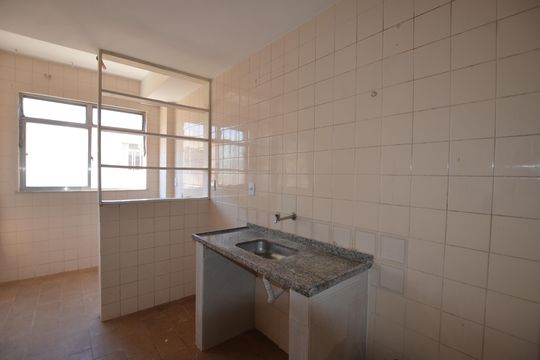 Cozinha e Área de Serviço de apartamento para alugar com 2 quartos, 60m² em Praça Seca, Rio de Janeiro